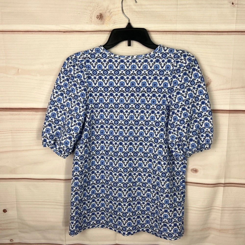 LOFT Top Womens XS Blue Floral Blouse Textured Knit Puff Sleeve Keyhole Neck